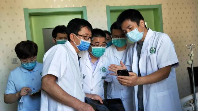 西安大兴医院骨科完成西北罕有复杂翻修反肩关节置换术