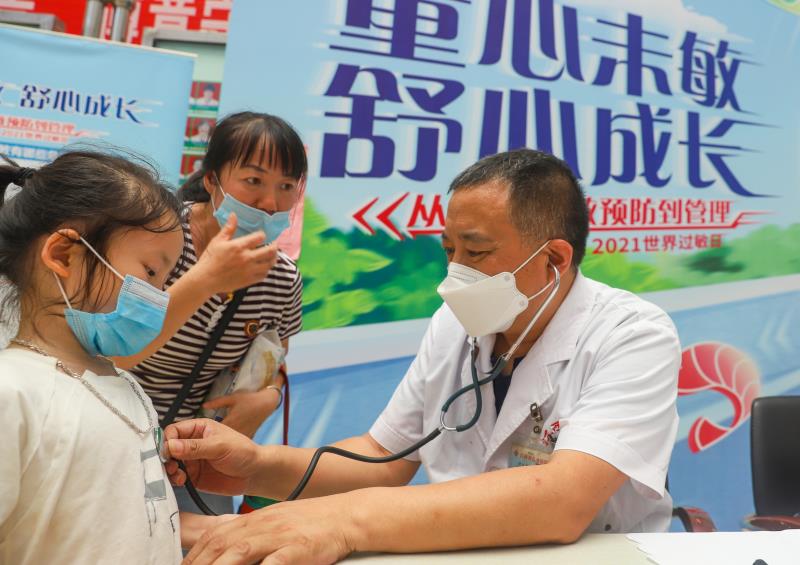 江西省儿童医院联合组织大型公益宣教、义诊活动