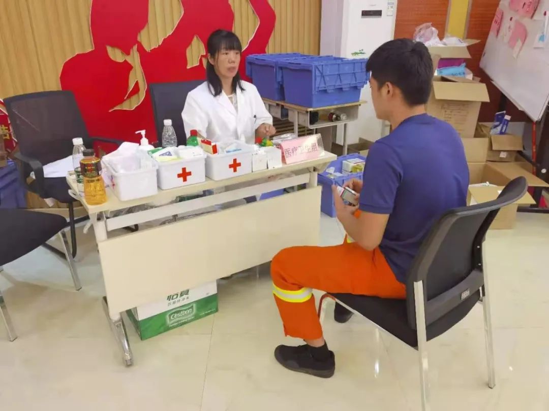 河南省直第三人民医院：一名基层医务工作者的「两头跑」