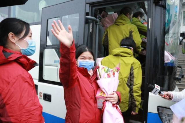 湘潭市妇幼保健院：战疫前线| 走进黄冈