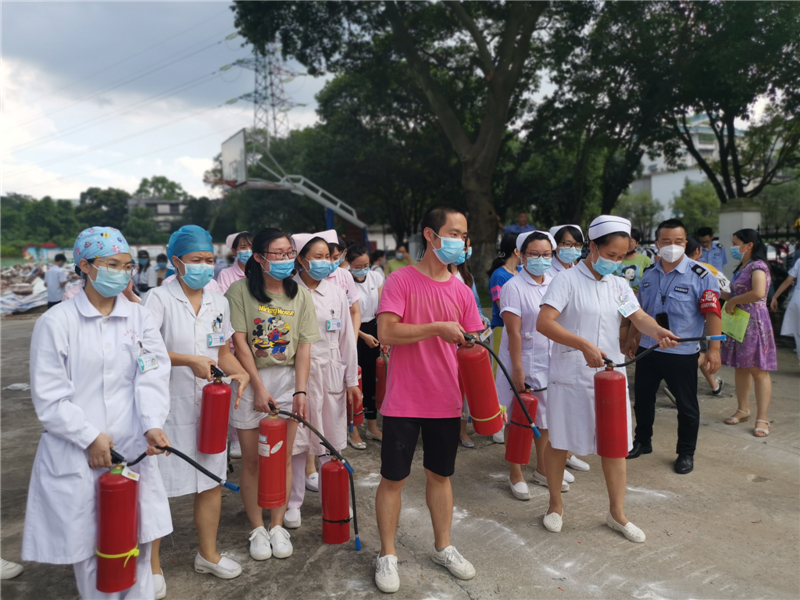 广西壮族自治区南溪山医院开展夏季消防培训演练
