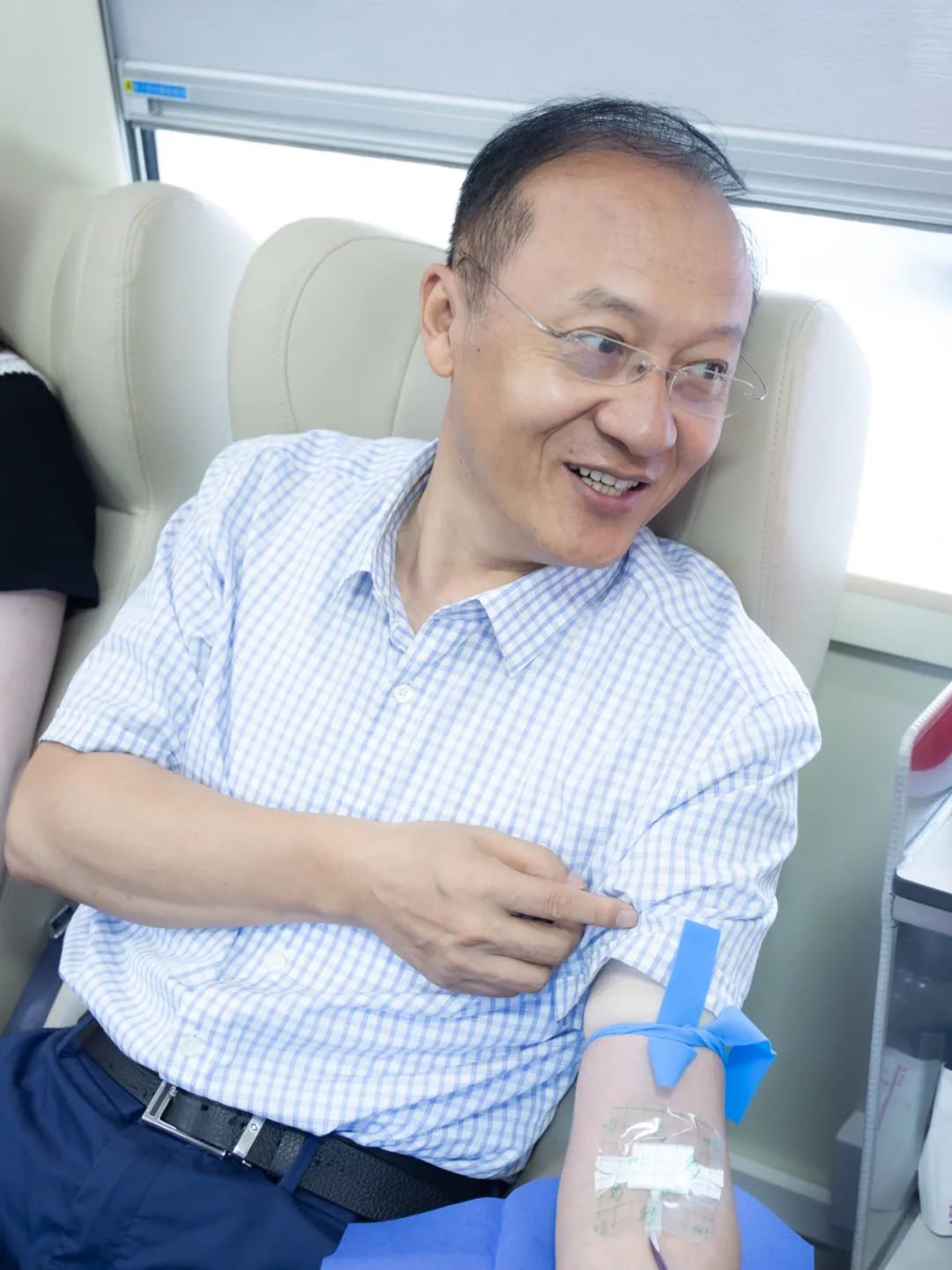 西安大兴医院组织「服务十四运 健康我的城」无偿献血活动
