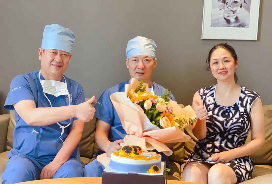 六年 700 台达芬奇手术，和睦家外科实现「加速度」