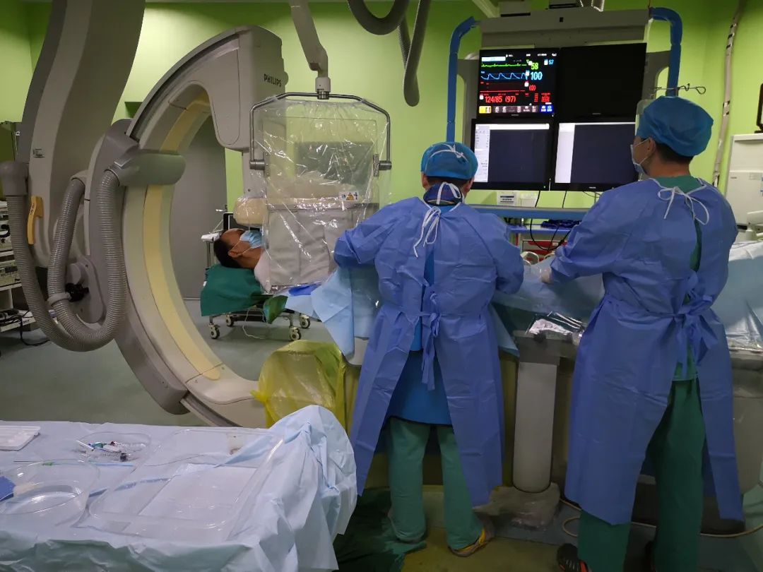 心脏骤停 11 次！华润武钢总医院胸痛中心团队从死神手中夺回患者生命！