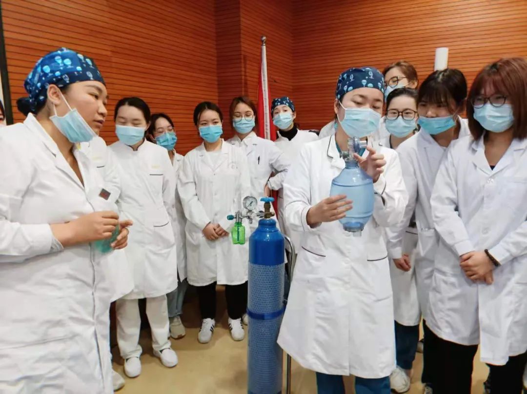 杭州国际口腔医学培训中心口腔临床护理培训初级班圆满结业