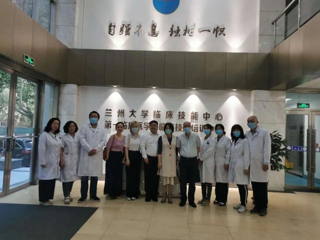 英国华人医疗信息协会重庆代表处一行参访兰州大学第一医院
