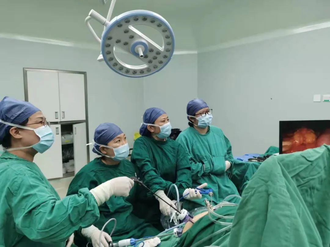 受患者欢迎的女医生：健康美丽，她比患者想得更周到