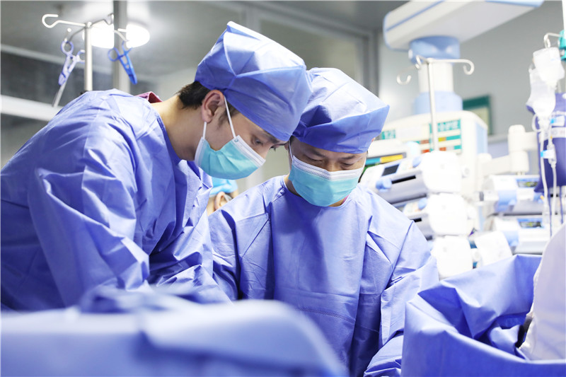 宜州首例 宜州区人民医院首次成功为危重患者实施ECMO治疗