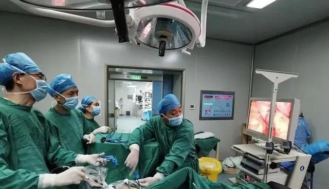 应从江所需，尽杭州所能，萧山区第一人民医院被授予「扶贫贡献爱心单位」称号