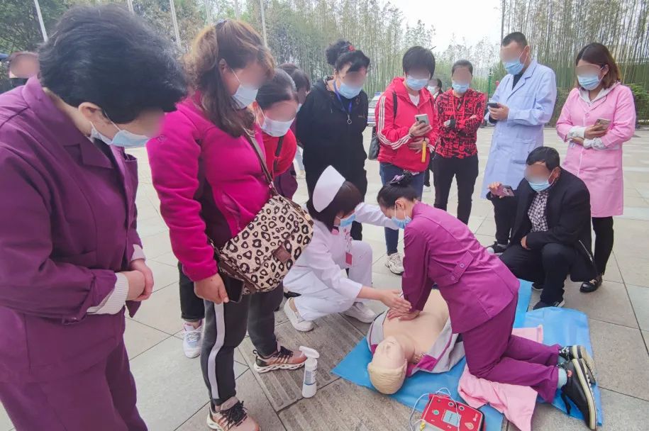 西安高新医院系列科普、义诊活动多地联动举行