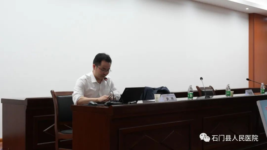 石门县人民医院开展防溺水施救演练及公众急救知识技能普及培训