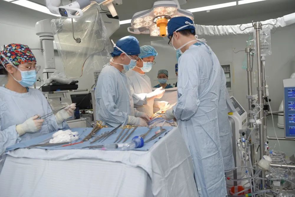 患者寻求心脏手术查出「炸弹」，贵黔国际总医院「一站式」拆除