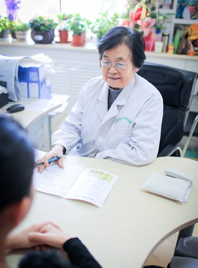 技术、学术、慈善，一个都不放过——访济南红绘医院业务院长李萍主任