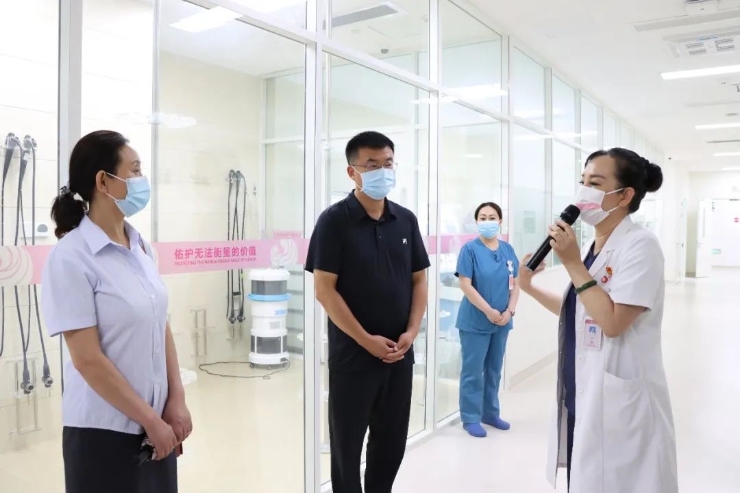 西安高新第二学校教育联合体领导一行莅临西安高新医院参访交流