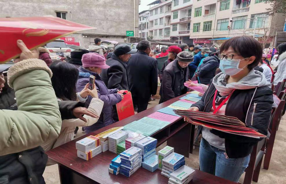 岳池县人民医院开展「人民阅卷·广安行动」五个一活动