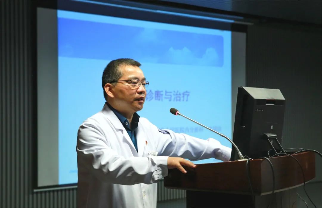 这一天，南京江北医院为 60 位听障人士「讲」了一堂健康课