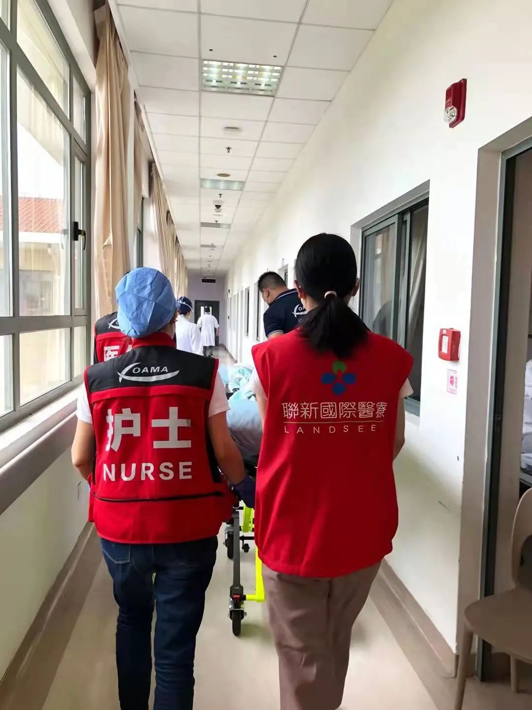 紧急医疗转运案例分享，重症患者医疗转运实录
