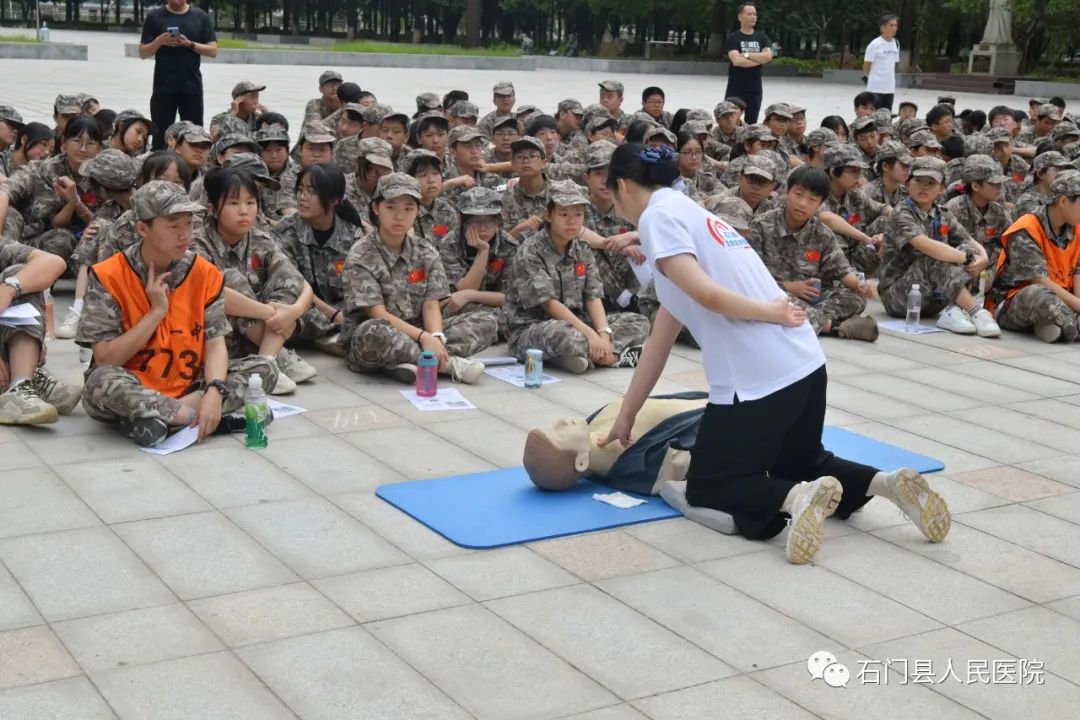 连续四年在石门一中开展的这场活动，场面依然还是这么火爆