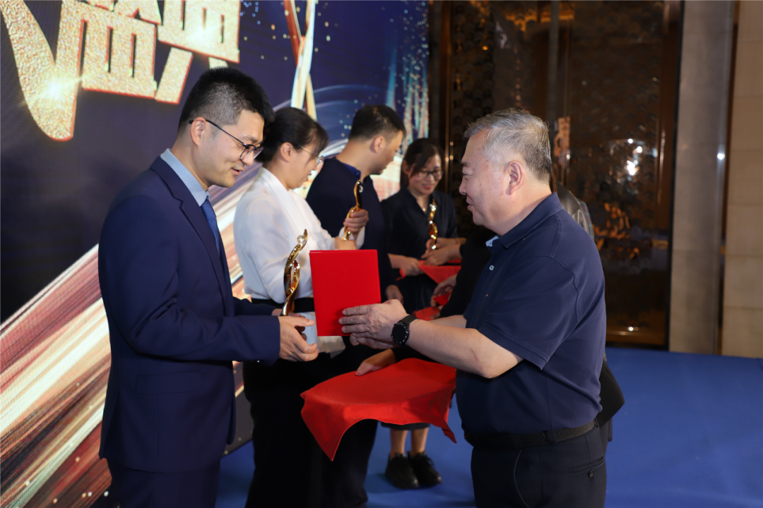 西南医科大学附属医院：两项全国大奖，1 个全国百佳