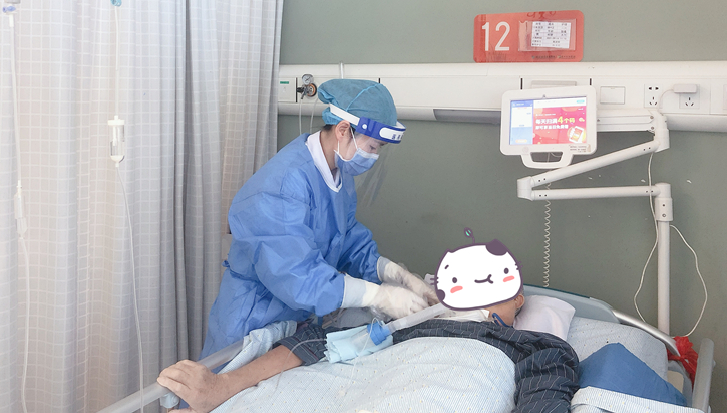 接收 102 位「非新冠病人」，守住最后一道防线