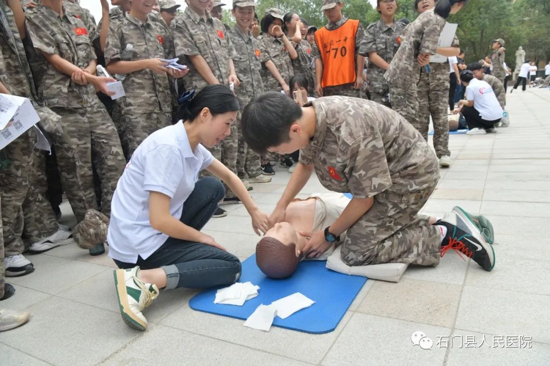 连续四年在石门一中开展的这场活动，场面依然还是这么火爆