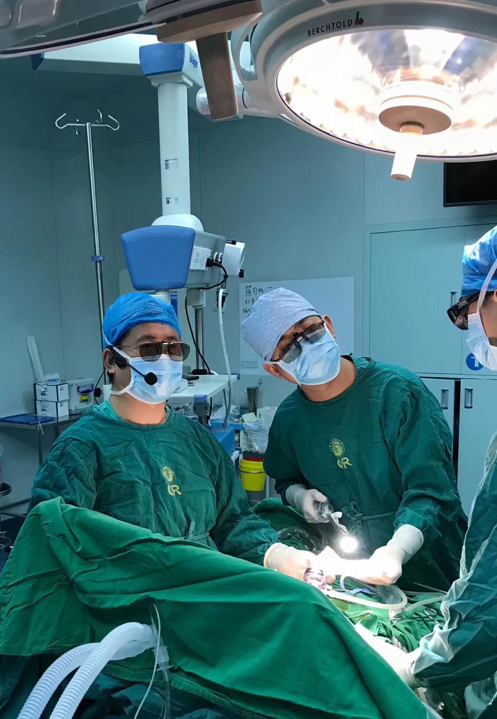 肾移植后又罹患肠癌，北大深院成功实施结直肠 NOSES 手术