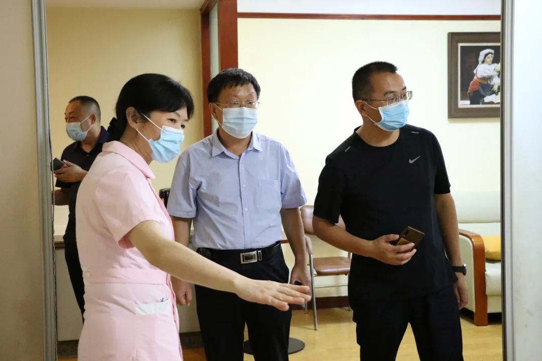 山东省临沂市莒南县妇幼保健院王维连院长一行来深圳市妇幼保健院参观交流