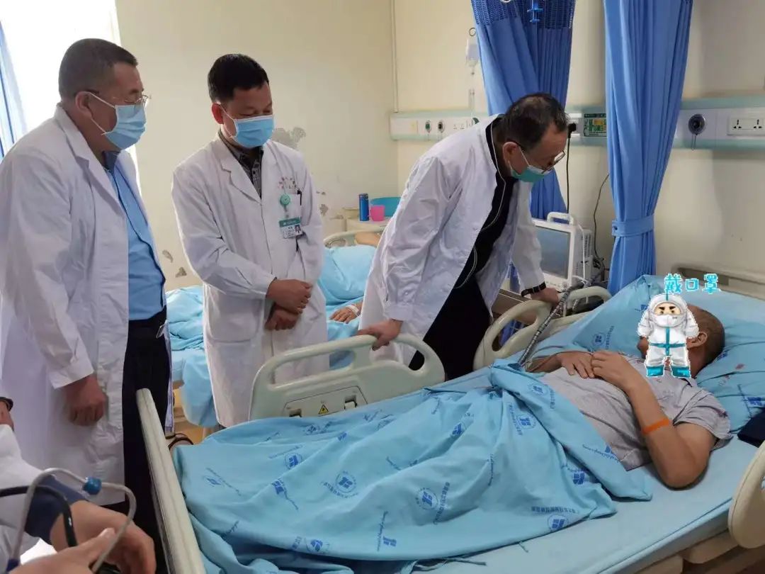 胡大一教授来广西壮族自治区江滨医院开展专家咨询和义诊啦