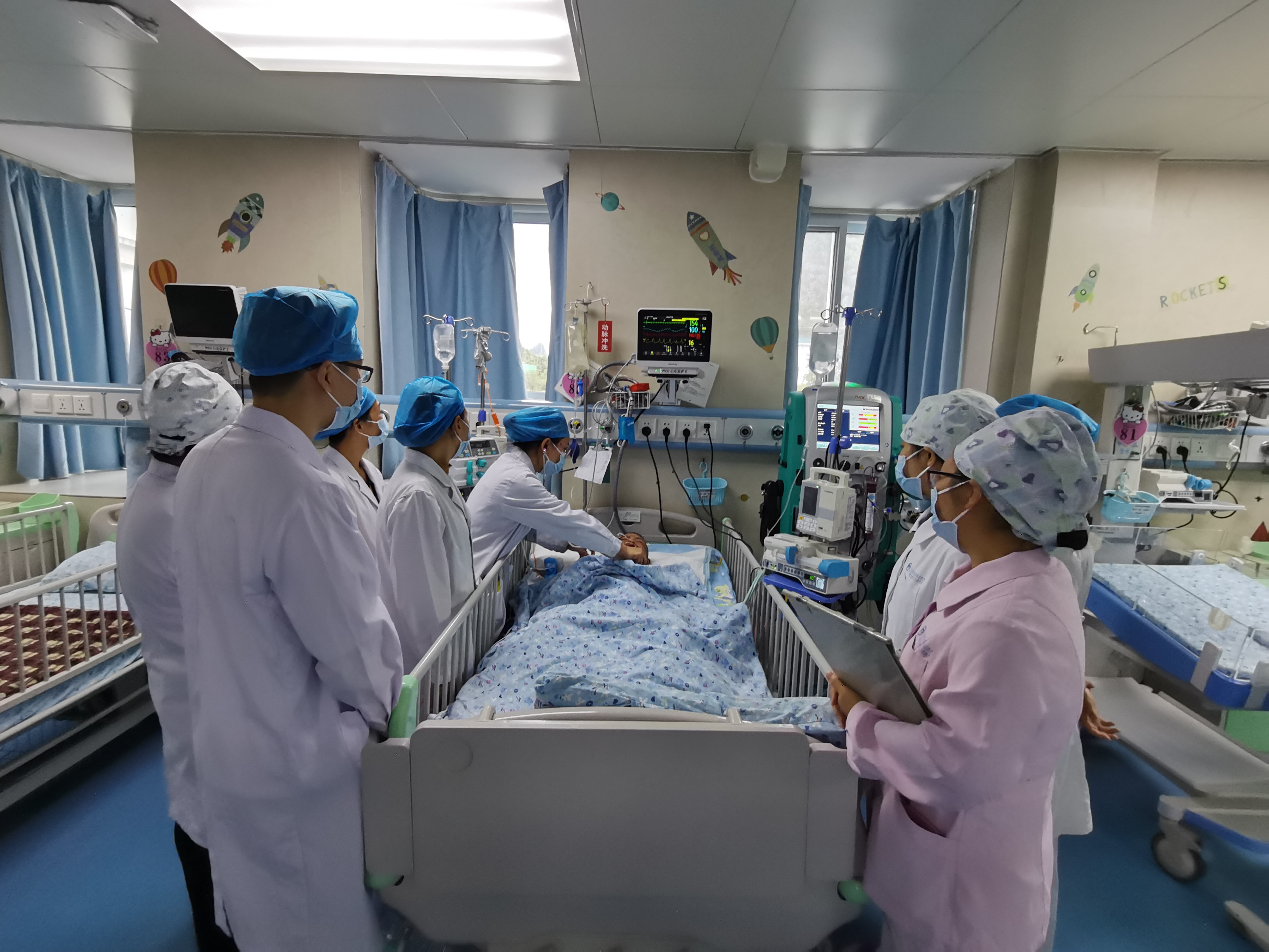 8 岁儿童生命垂危  广西壮族自治区南溪山医院医生火速救援解危难