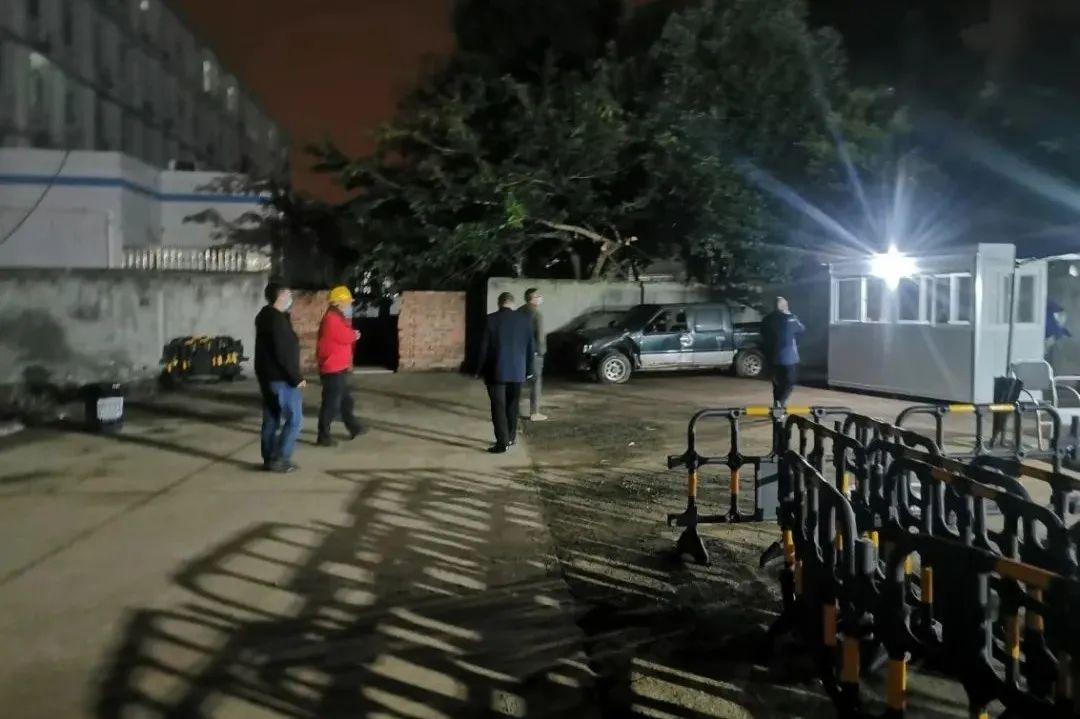 四川宝石花医院:24 小时的坚守