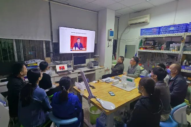 广西医科大学附属口腔医院迅速掀起学习贯彻党的十九届六中全会精神热潮