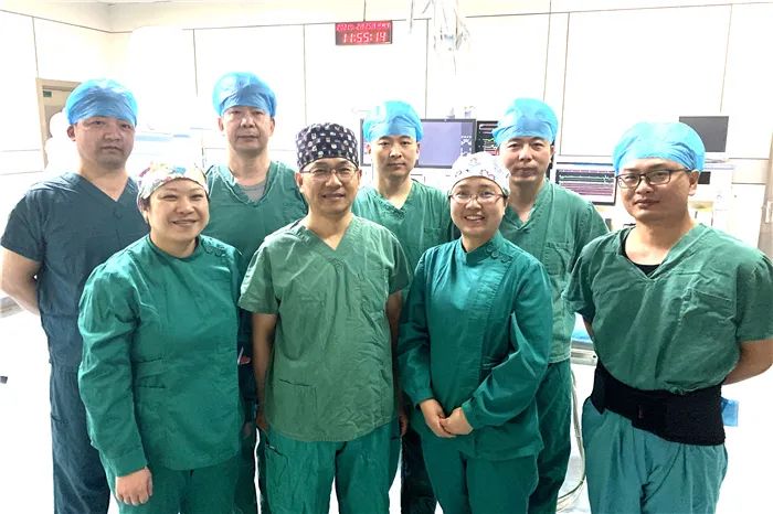 心梗拨打 120,胸痛中心快救命!