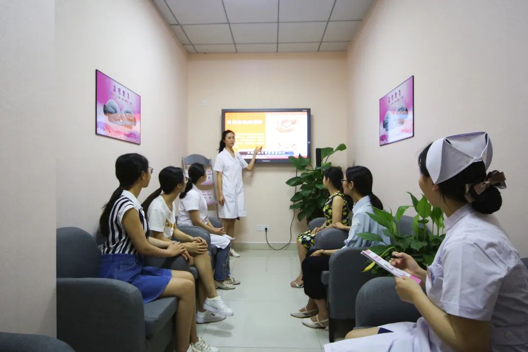 绵阳市中心医院多科协作共诊治一例凶险型前置胎盘患者