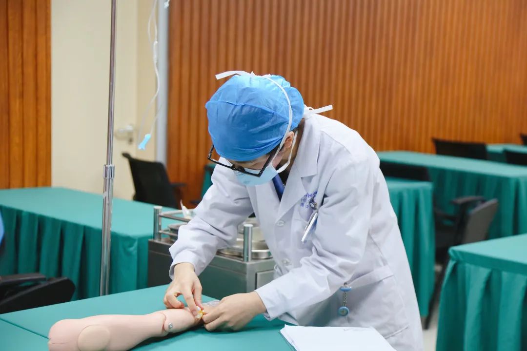 上海海华医院开展静脉输液（留置针）培训及考核