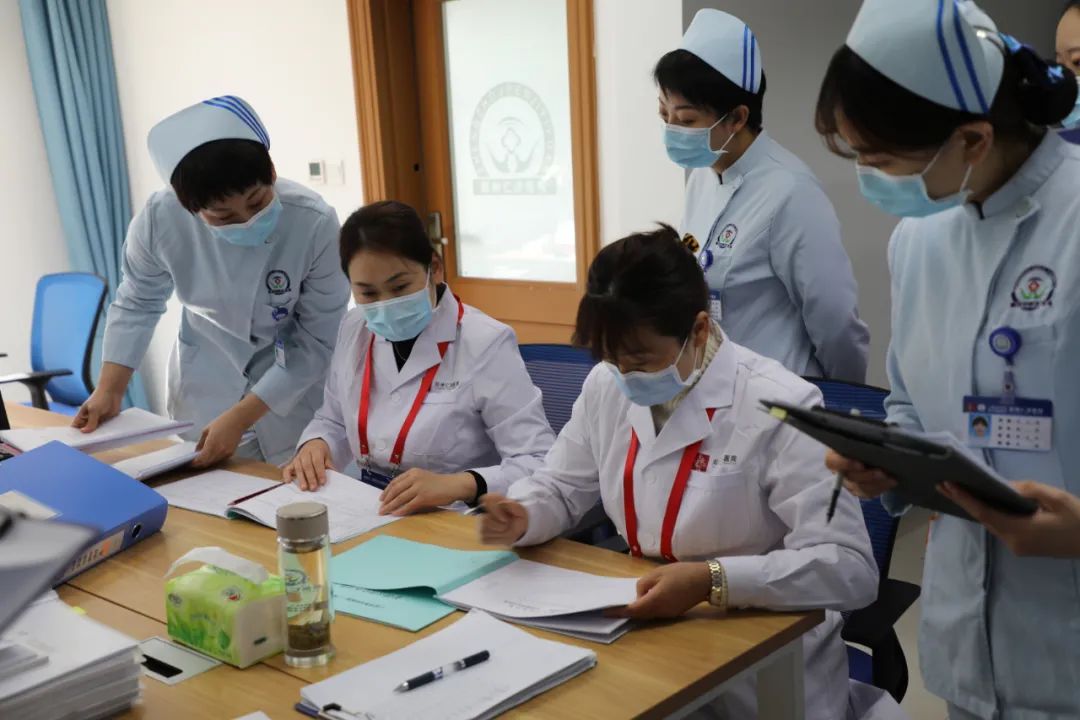 祝贺！郑州仁济医院顺利通过二级甲等专科医院现场评审！
