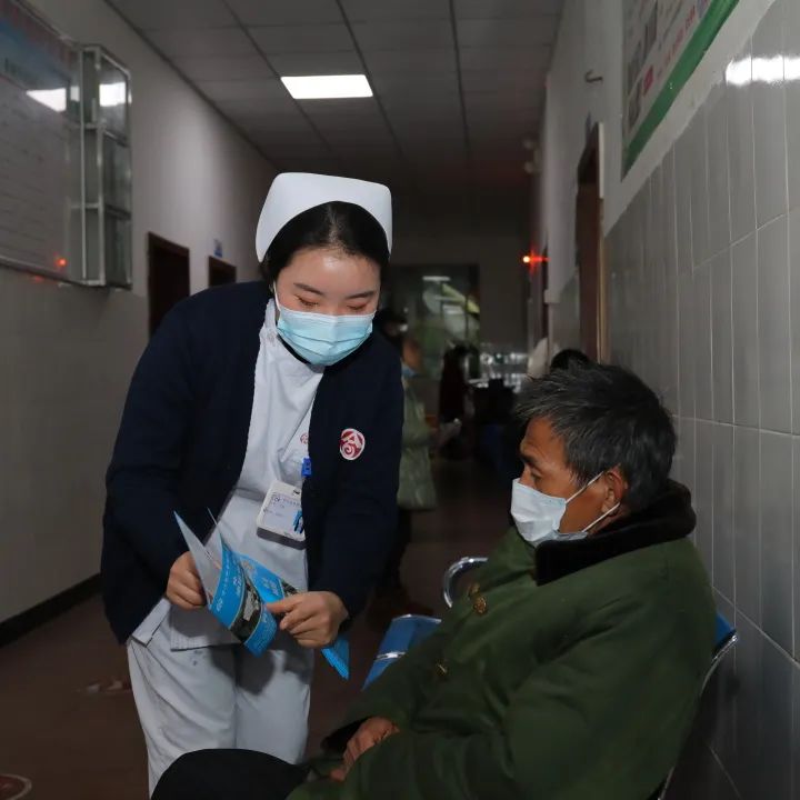合江县中医医院专家组团下乡义诊