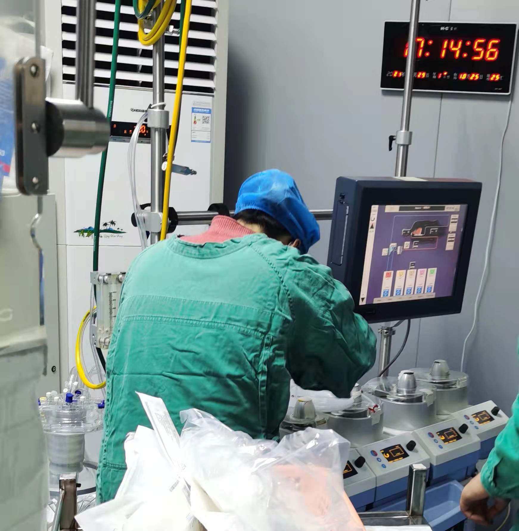 广西壮族自治区南溪山医院成功完成一例不开刀心脏换瓣手术