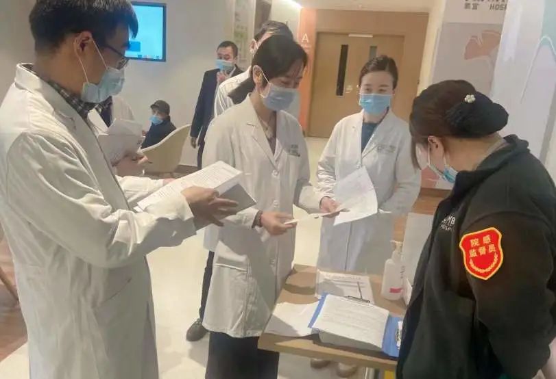 众志成城，同心战疫，嘉兴凯宜医院开展疫情防控巡查工作