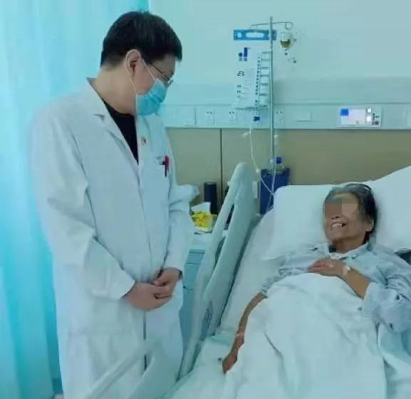 河北医科大学第一医院胃肠外科专家李中信教授，大医精诚践初心