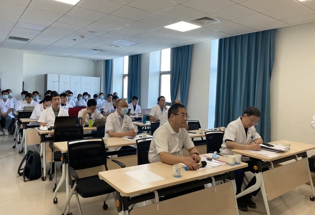 河北医科大学第一医院胃肠外科专家李中信教授，大医精诚践初心