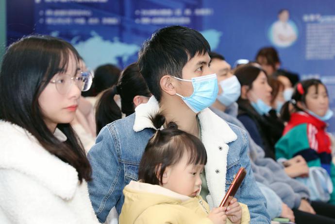 多学科会诊+个性化诊疗，爱尔眼科高度近视专家门诊·福州站正式启动