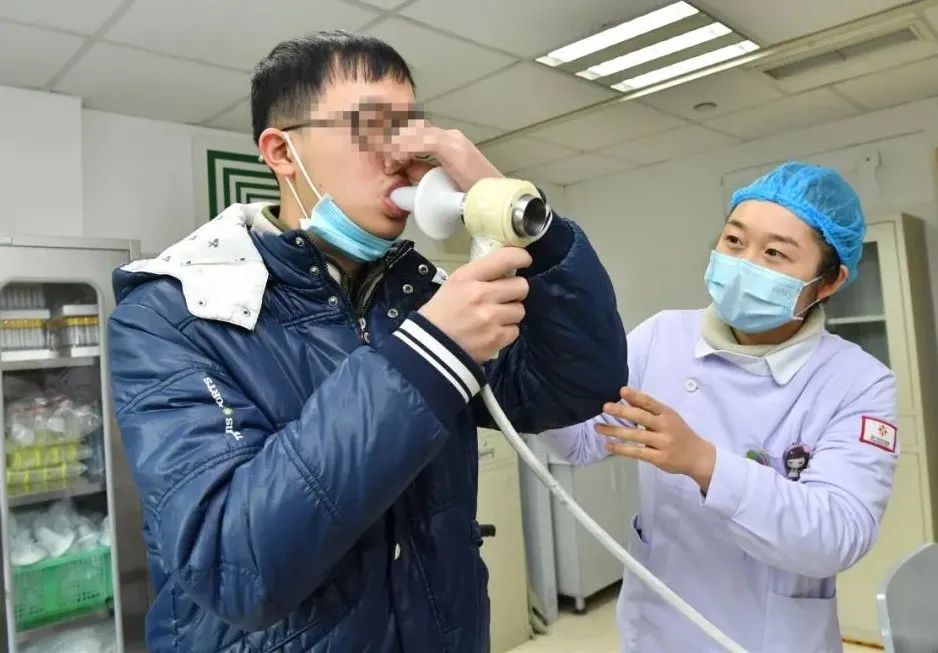 医生，我是来体检的！没错，请先来理个发