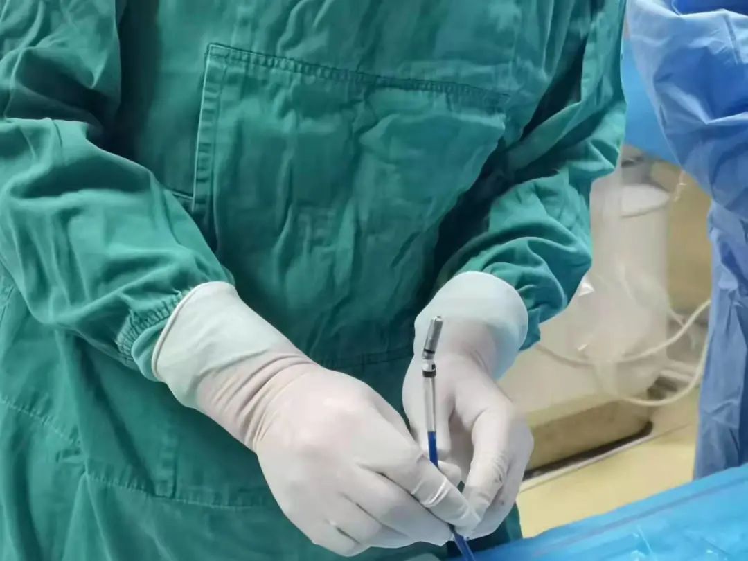广安首例！岳池县人民医院成功完成 Micra 无导线起搏器植入术！