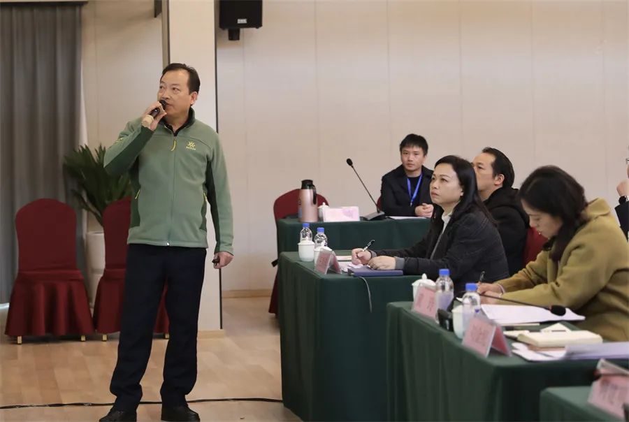 柳州市红十字会医院举办 2021 年中层干部培训班暨 2022 年务虚会
