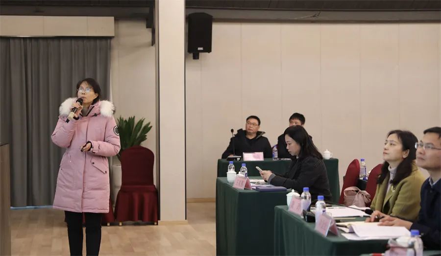 柳州市红十字会医院举办 2021 年中层干部培训班暨 2022 年务虚会