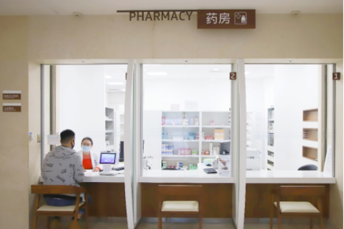 上海德达医院药剂科门诊药房获「2021 年度优秀服务示范窗口」称号