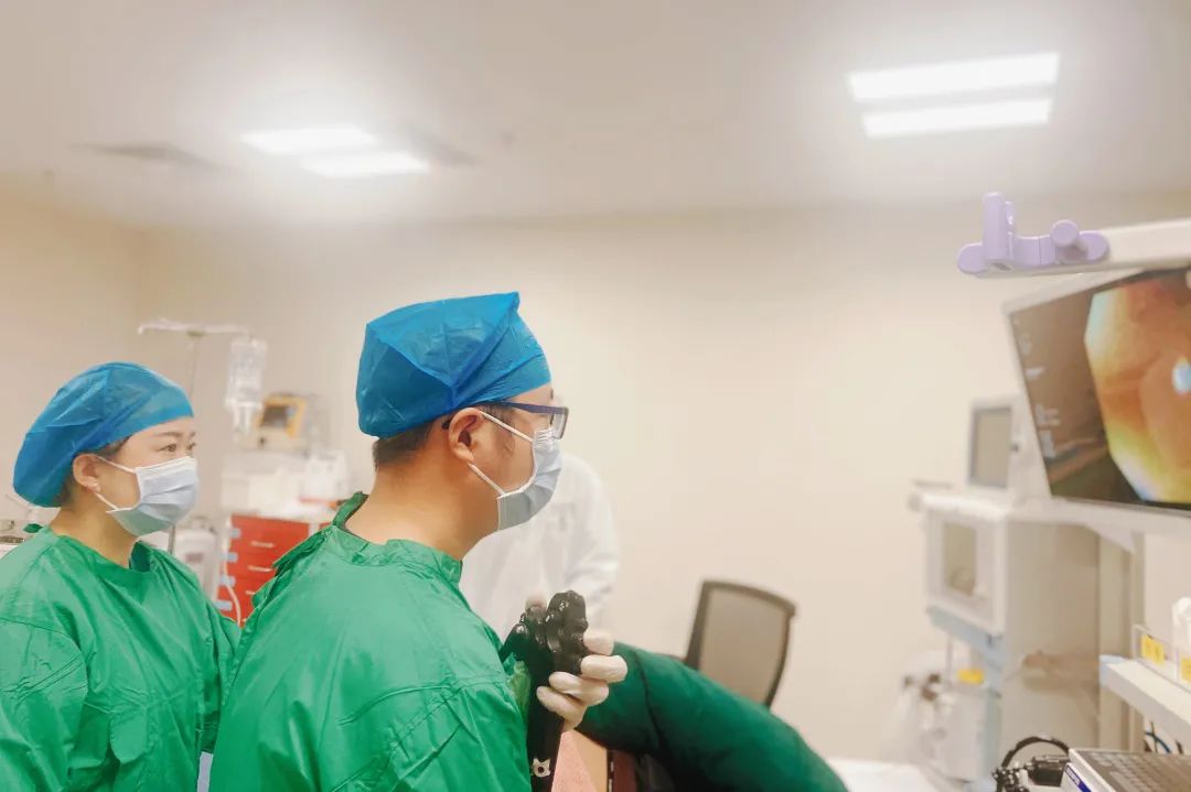 嘉兴凯宜医院成功完成腹腔镜下直肠恶性肿瘤根治手术