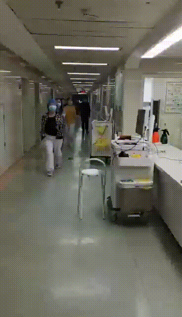 10 岁姐姐独自带着 4 岁妹妹居家、和爱人两个月未见……这就是医护人员背后的故事
