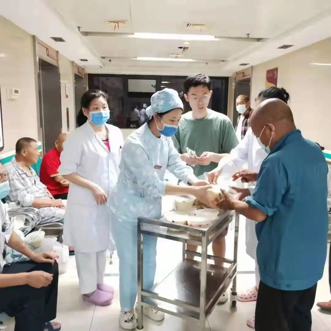 郑州人民医院：244 人次背后，是他们守护的「生命线」！