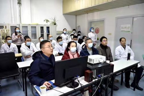 武汉协和「神外天团」黄石市中心医院坐诊